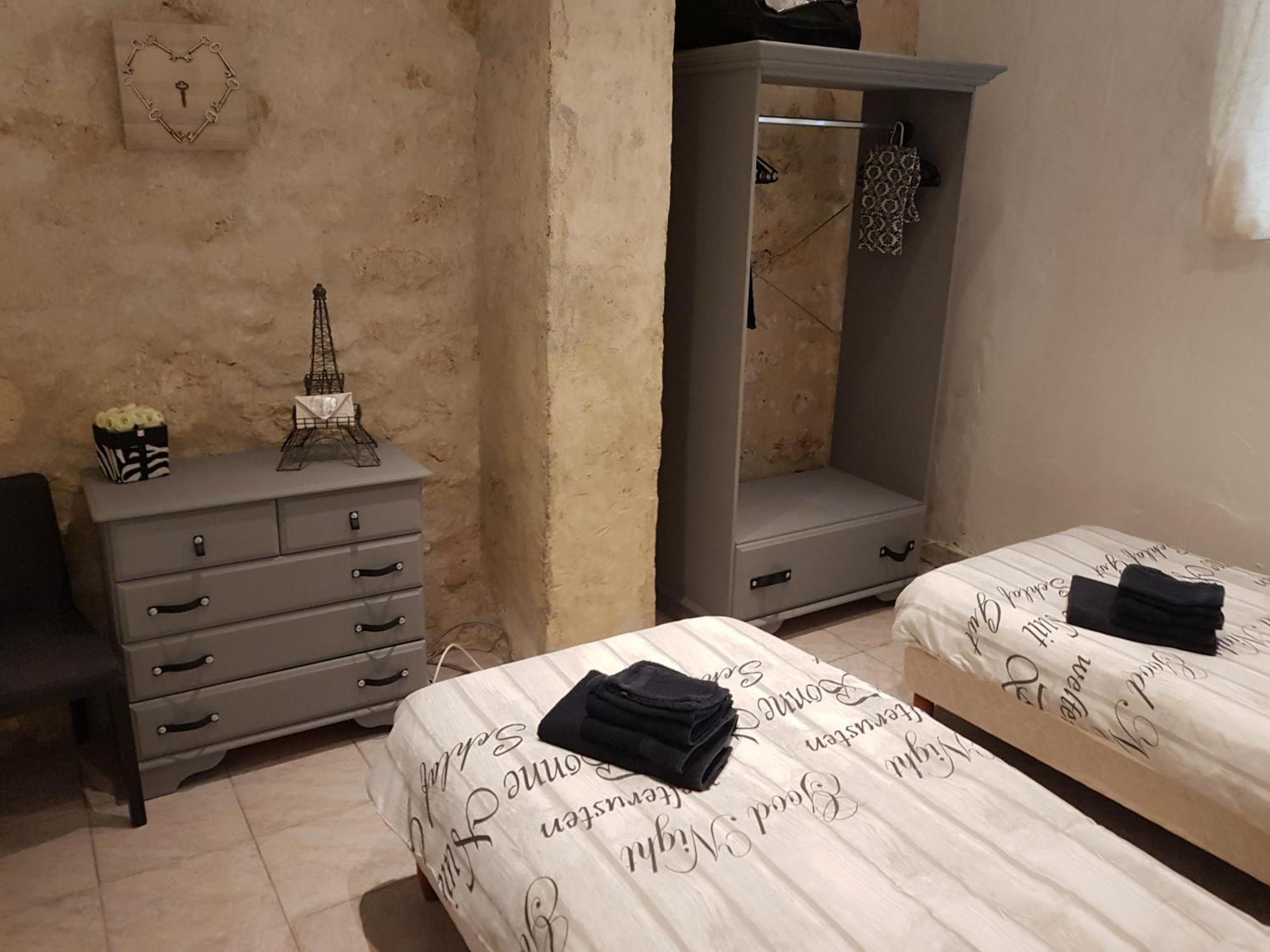 Le Gite Des Chambres De La Grange Cherval Eksteriør bilde