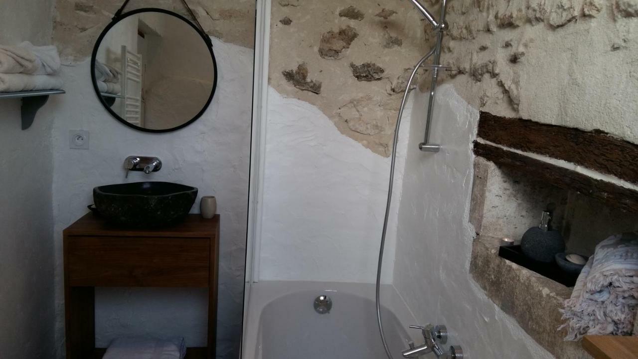 Le Gite Des Chambres De La Grange Cherval Eksteriør bilde